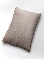 COS0027_Almohadon-conjin-terciopelo-crema-MORGAN-BEIGE-35X50-Landmark-00-2