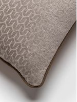 COS0027_Almohadon-conjin-terciopelo-crema-MORGAN-BEIGE-35X50-Landmark-01-2